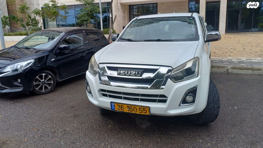 איסוזו די-מקס