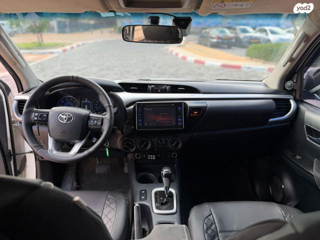 טויוטה היילקס