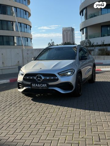 מרצדס-בנץ GLA