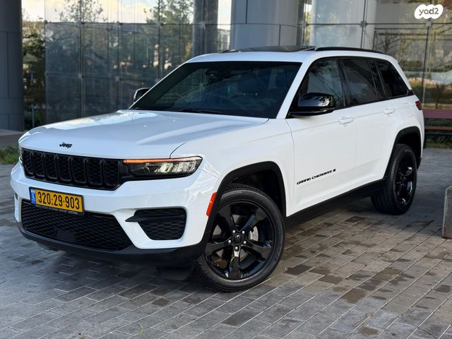 מודעת רכב ג'יפ גרנד צ'ירוקי