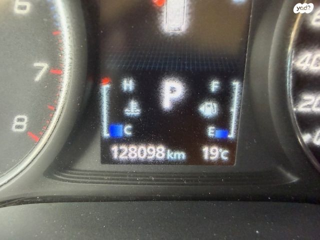 מיצובישי אאוטלנדר