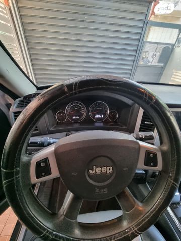 ג'יפ גרנד צ'ירוקי