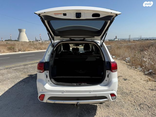 מיצובישי אאוטלנדר