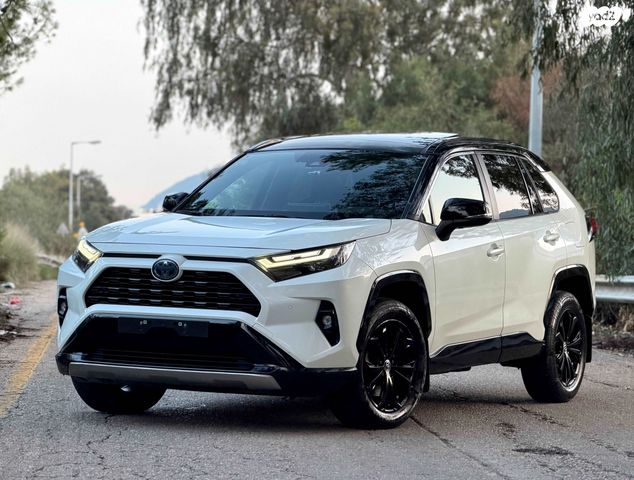 טויוטה RAV4