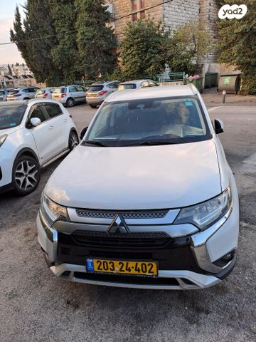 מיצובישי אאוטלנדר