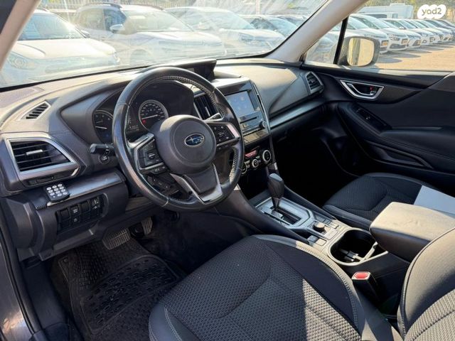 סובארו פורסטר