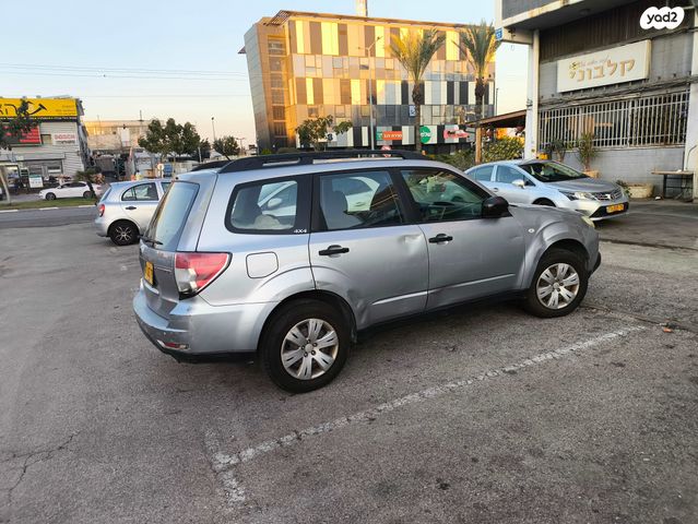 סובארו פורסטר