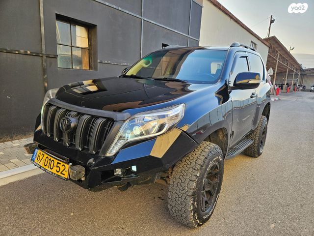 טויוטה לנד קרוזר