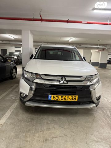 מיצובישי אאוטלנדר