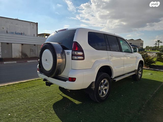 טויוטה לנד קרוזר