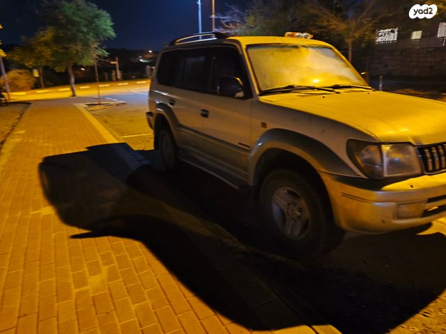 מודעת רכב טויוטה לנד קרוזר