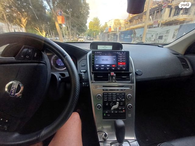 וולוו XC60