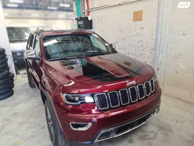 מודעת רכב ג'יפ גרנד צ'ירוקי