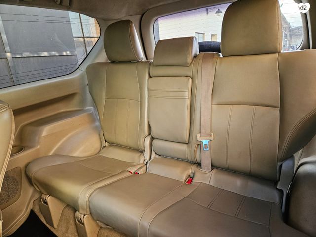 טויוטה לנד קרוזר