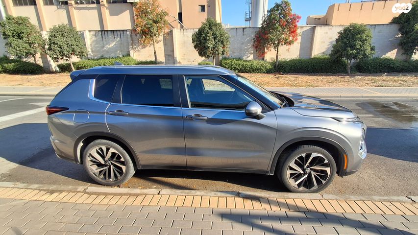 מיצובישי אאוטלנדר