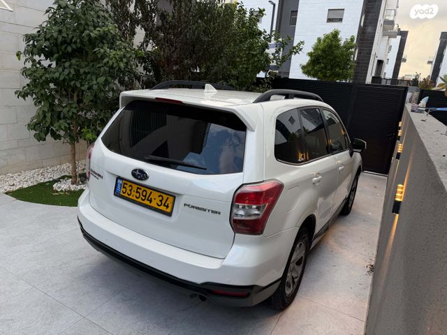 סובארו פורסטר