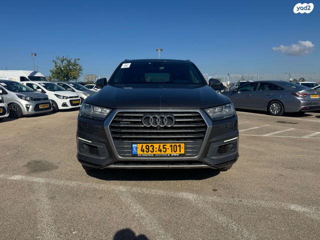 מודעת רכב אאודי Q7