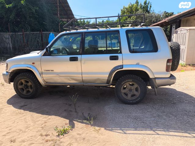 איסוזו טרופר