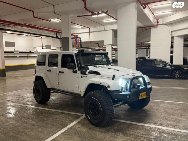 מודעת רכב ג'יפ רנגלר