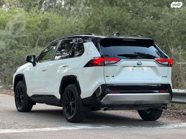 טויוטה RAV4