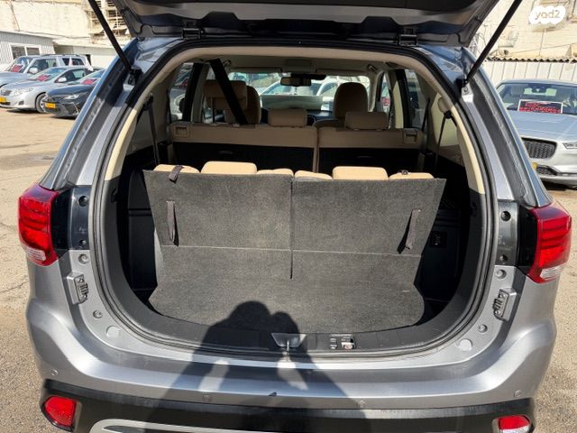 מיצובישי אאוטלנדר