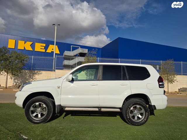 טויוטה לנד קרוזר