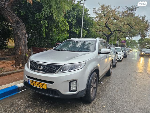 מודעת רכב קיה סורנטו