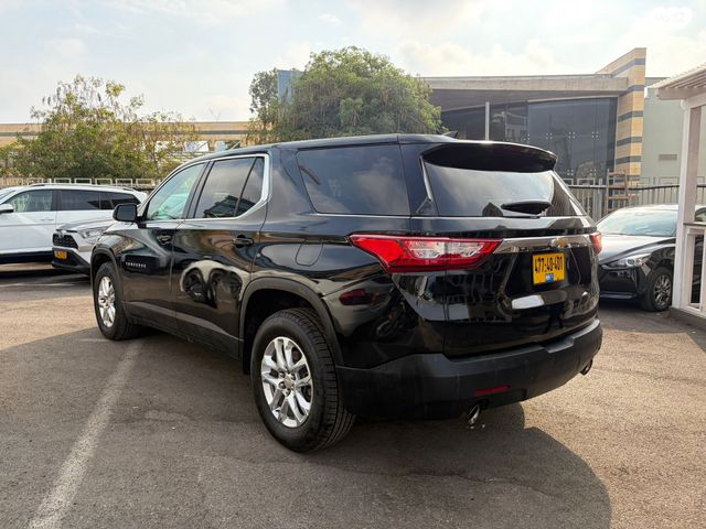 שברולט טראוורס