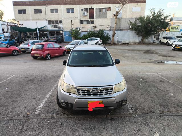 סובארו פורסטר