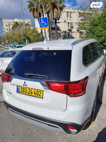 מיצובישי אאוטלנדר