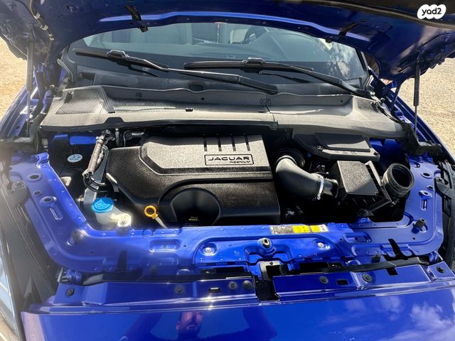 מודעת רכב יגואר E-Pace