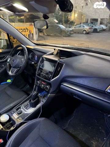 סובארו פורסטר