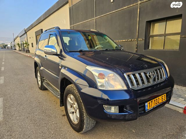 טויוטה לנד קרוזר