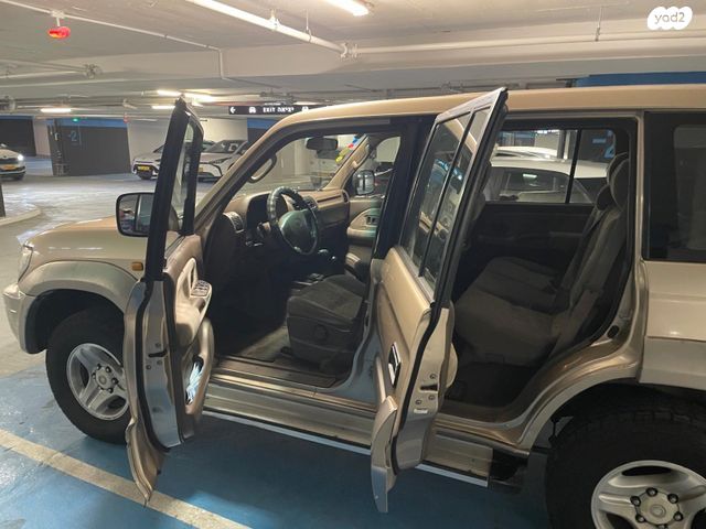 טויוטה לנד קרוזר