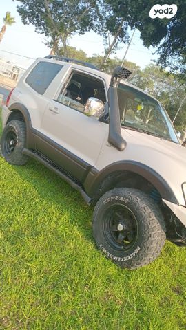 מיצובישי פג'רו