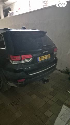 מודעת רכב ג'יפ גרנד צ'ירוקי