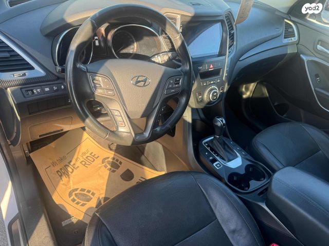 יונדאי סנטה פה