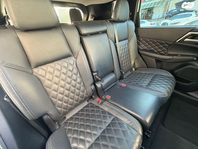 מיצובישי אאוטלנדר