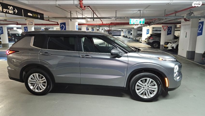 מיצובישי אאוטלנדר