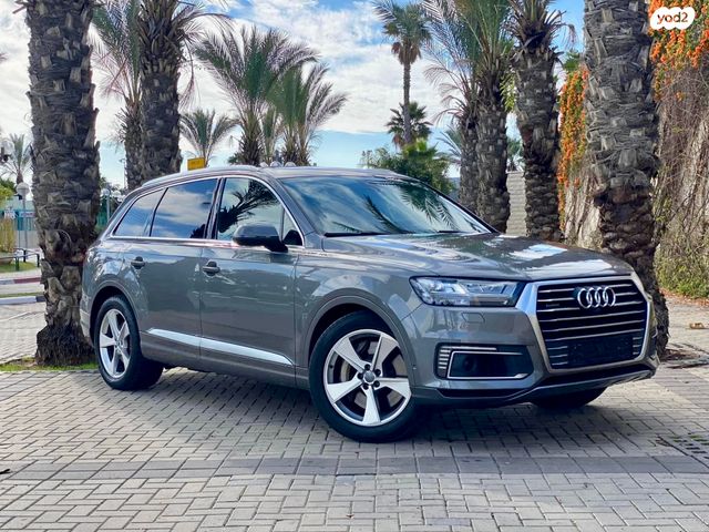מודעת רכב אאודי Q7