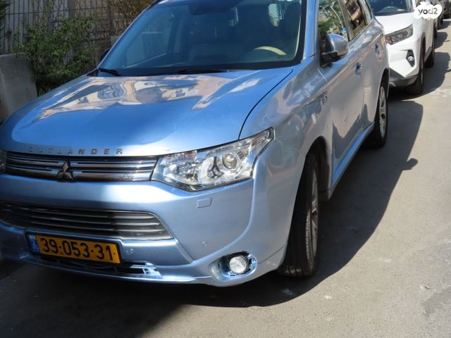 מיצובישי אאוטלנדר