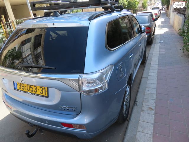 מיצובישי אאוטלנדר