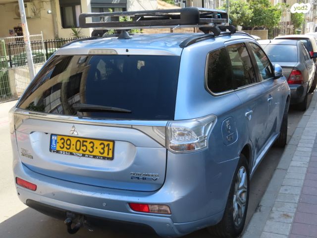 מיצובישי אאוטלנדר