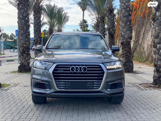 אאודי Q7
