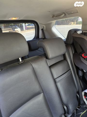 טויוטה לנד קרוזר