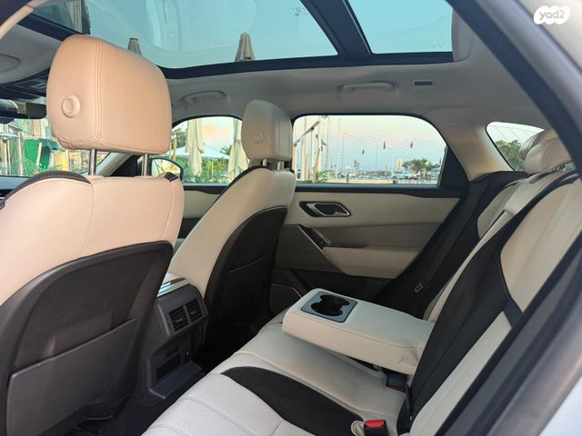 לנד רובר ריינג' רובר ולאר