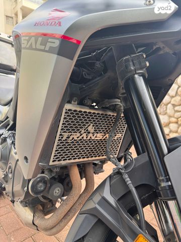 הונדה Transalp 750