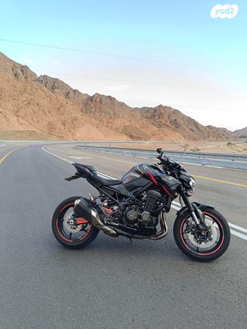 קאוואסאקי Z900