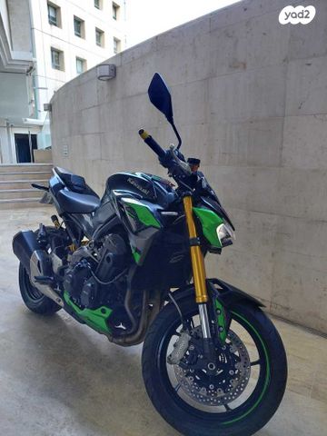 קאוואסאקי Z900