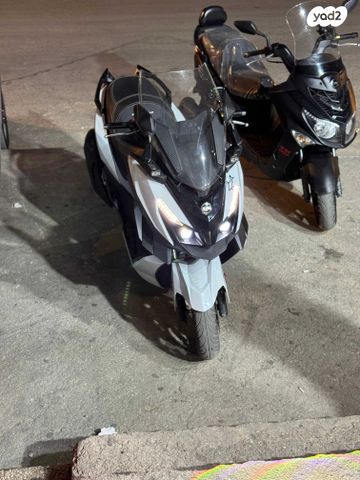 סאן יאנג קרוזים